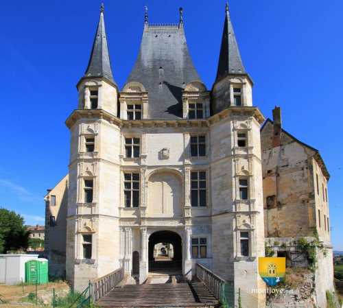belle porte renaissance de Château Gaillon
