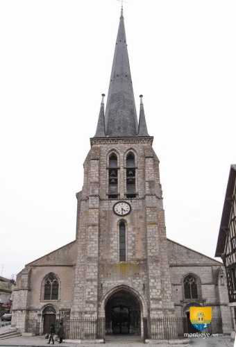 L&#039;église Saint-Jean Baptiste de Nemours