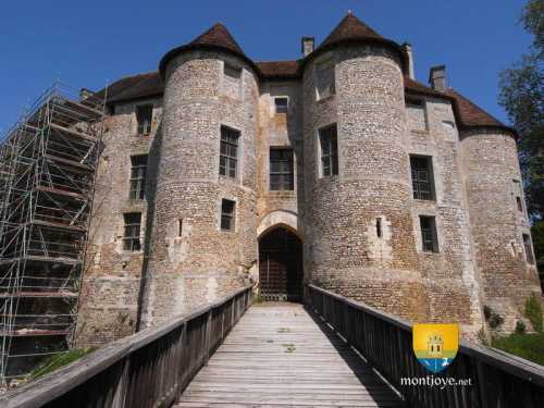 Donjon du château d&#039;Harcourt