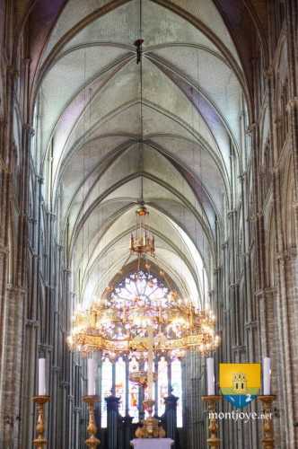 Nef et voûtes de la Cathédrale de Bourges