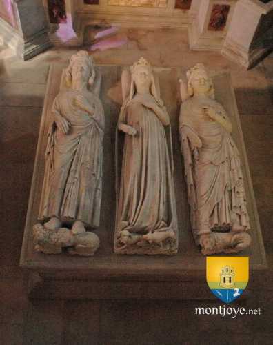 Philippe V le Long ( à gauche ) ,  Jeanne d&#039;Evreux au centre et Charles IV le Bel
