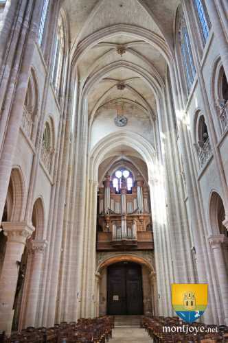 Nef de la cathédrale de Senlis