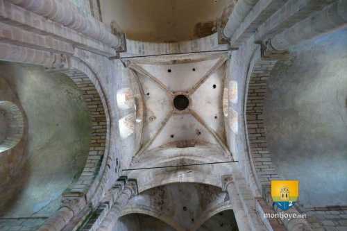 Voute gothique alors que la nef est d&#039;époque romane