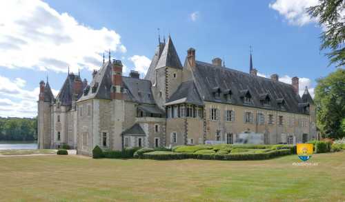 Château de la Verrerie, façade Sud, façade Ouest du XVe siècle