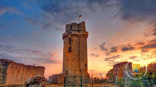 Tour du château de Monthlery