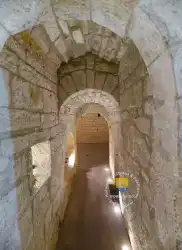 Passage Salle Des Cuves