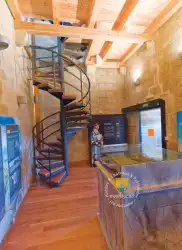 Escalier Centre Interpretation