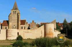 Ainay Le Chateau