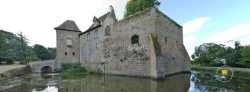Douves Chateau De La Condamine Chateau Auvergne