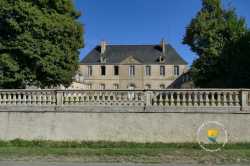 Chateau De Dourzon Route De Saint Pourcain Etroussat