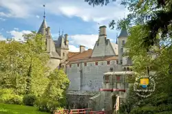 Chateau De La Rochepot Bourgogne Franche Comte Cote Dor  Chateau De La Rochepot Bourgogne Franche Comte Cote Dor