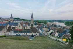 l'Abbaye avait sa propre enceinte de défense Abbaye Charite Sur Loire