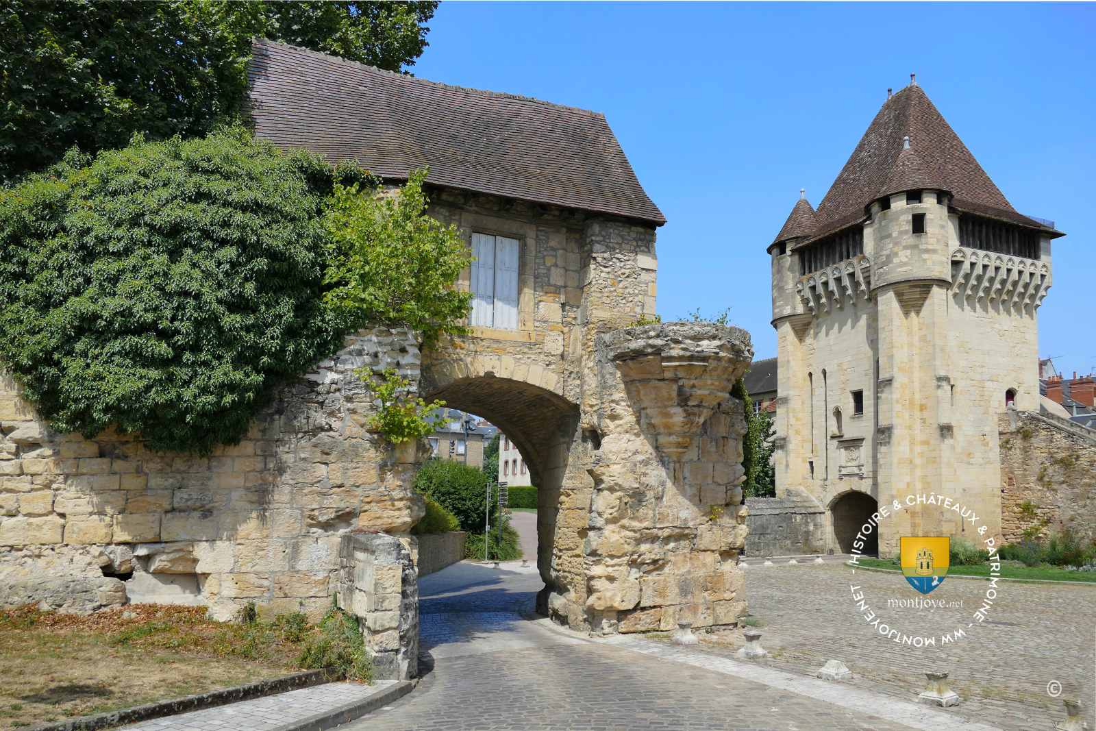 Porte de Croux Fortifications de Nevers