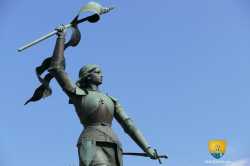 Statue Jeanne Darc Saint Pierre Le Moutier