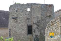 Tour Aligros Cheminee Latrine