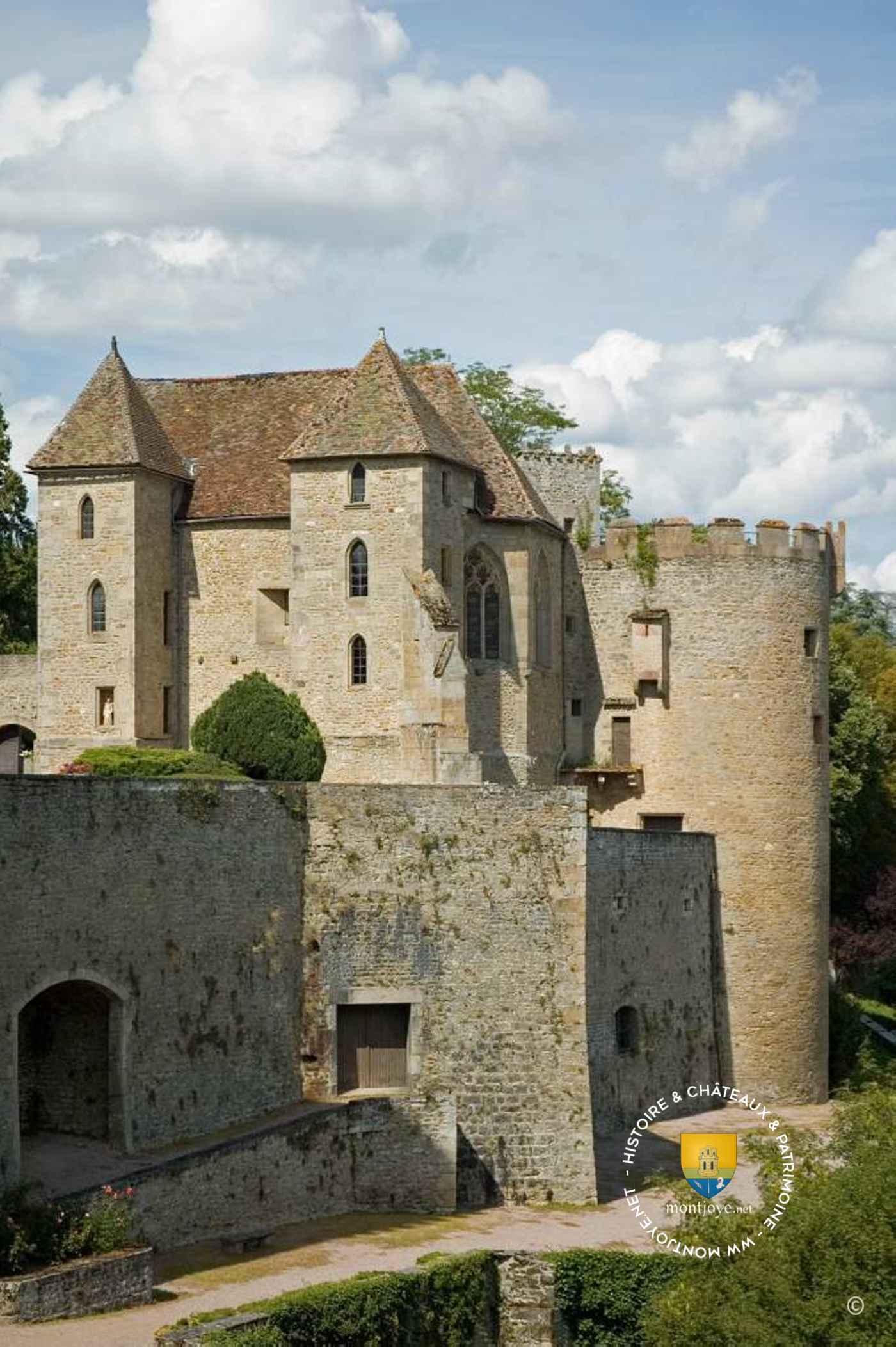 Logis et fortifications