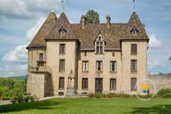 Logis Chateau De Couches