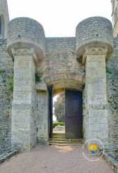 Porte Chateau De Couches Echauguette
