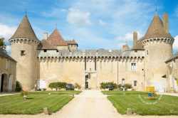 Chateau De Rully Bourgogne Franche Comte