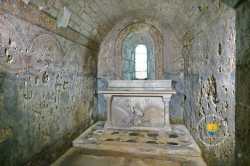 Chapelle Crypte Autel