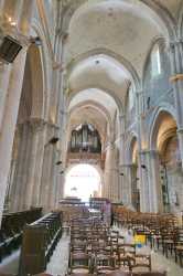 Nef Et Orgue De Leglise