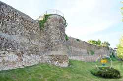 Enceinte Medieviale De Joigny Bourgogne