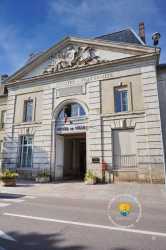 Hotel De Ville De Joigny Mairie