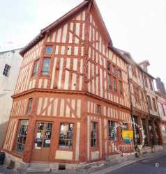 Maison De Joigny XVIe Bourgogne Maison De Joigny XVIe Bourgogne