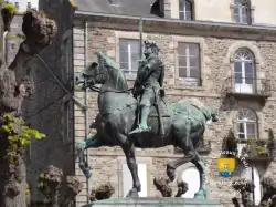 Dinan Bertrand Duguesclin Statue Dinan Bertrand Duguesclin Statue