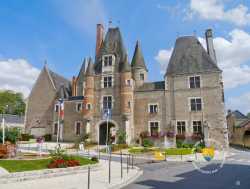 Chateau Aubigny Sur Nere Chateau Des Stuarts