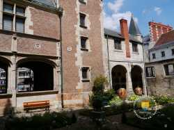 Cour Interieure