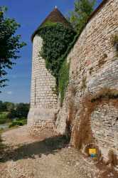 Remparts Tour Dun Sur Auron