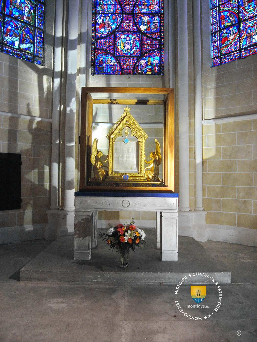 Voile de la Vierge Marie dans la Cathédrale de Chartres