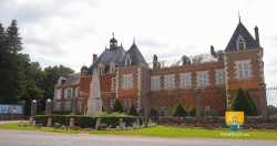 Chateau Entree Actelle