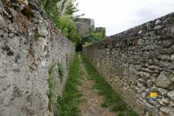 Chemin menant au donjon Chemin Vers Donjon