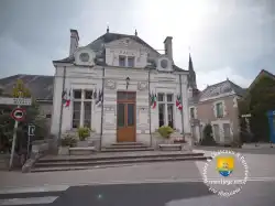 Mairie De Beaumont La Ronce