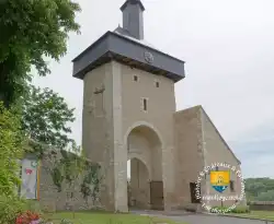 Tour De Horloge Chateau Medieval Tour De Horloge Chateau Medieval