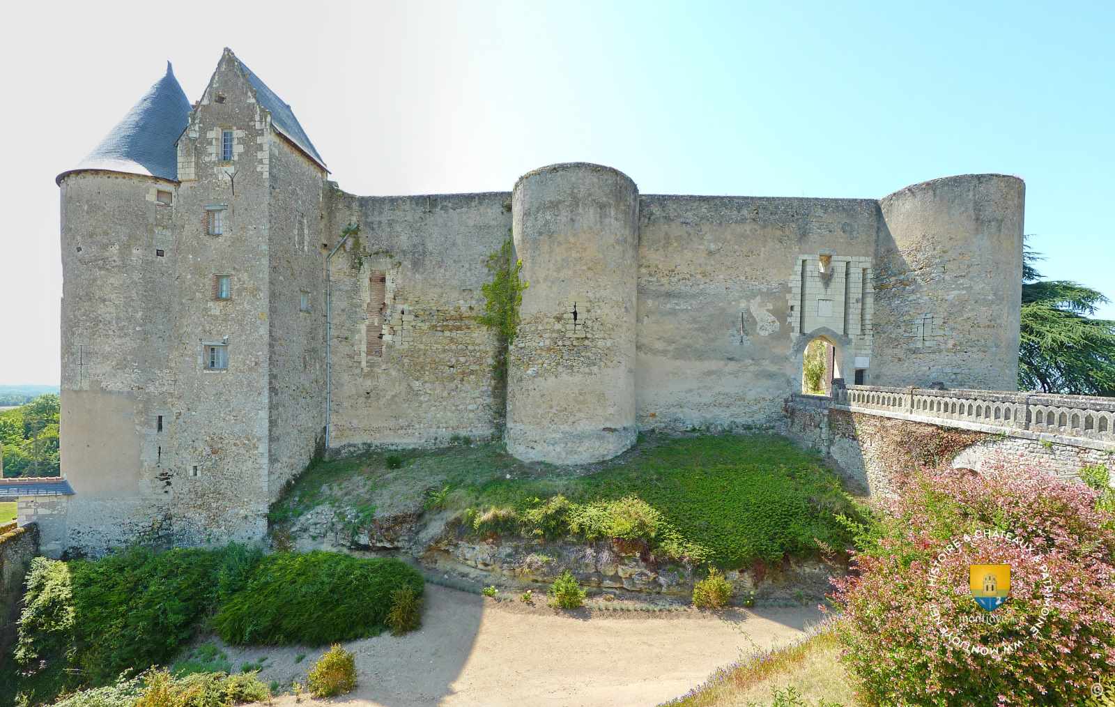 chateau de luynes medieval