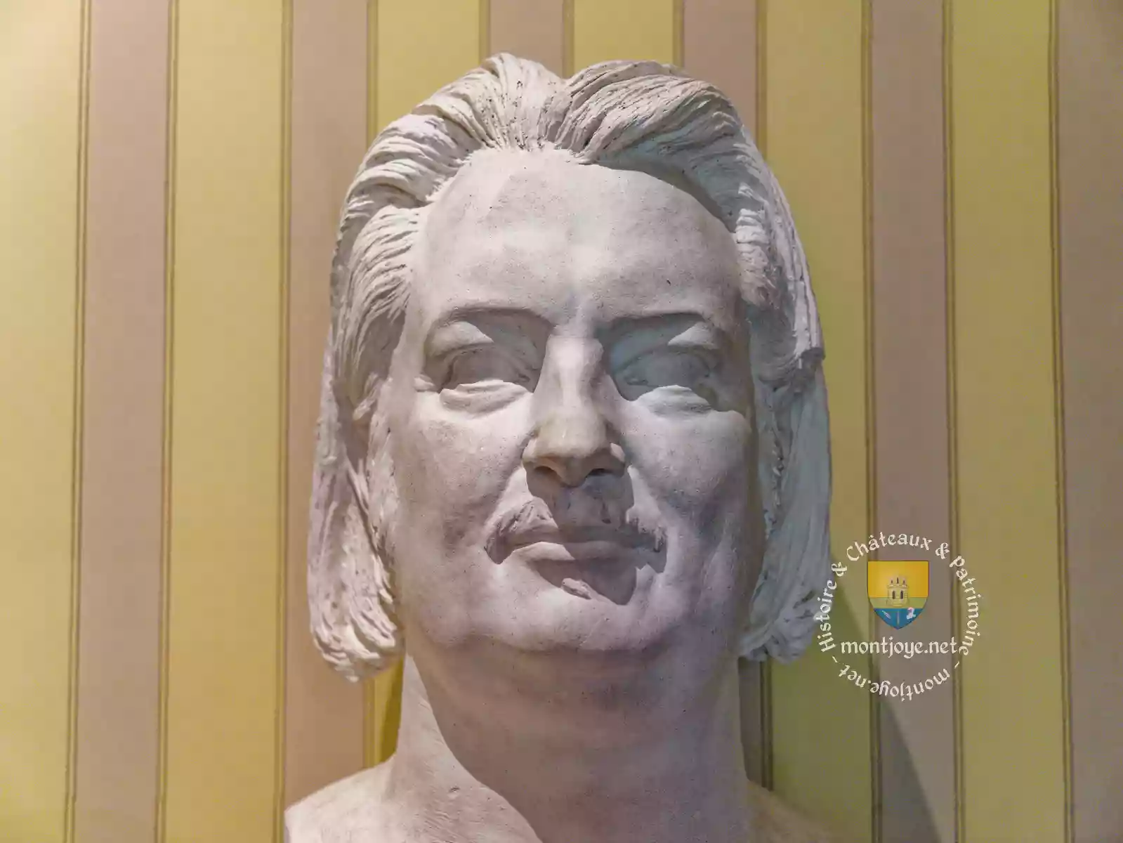 Honore Balzac buste portrait