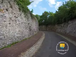 Route Vers Le Chateau Route Vers Le Chateau