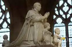 Cenotaphe Louis XI Clery Saint Andre 1622