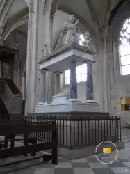 Cenotaphe Louis XI Roi De France
