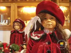 Poupee De Cire Poupee De Son