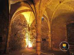 Salle souterraine, cave.cellier Cave Cellier Grande Salle Souterraine Voute