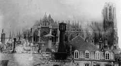 Cathedrale En Feu WW1 Premiere Guerre Mondiale