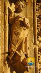 Statue