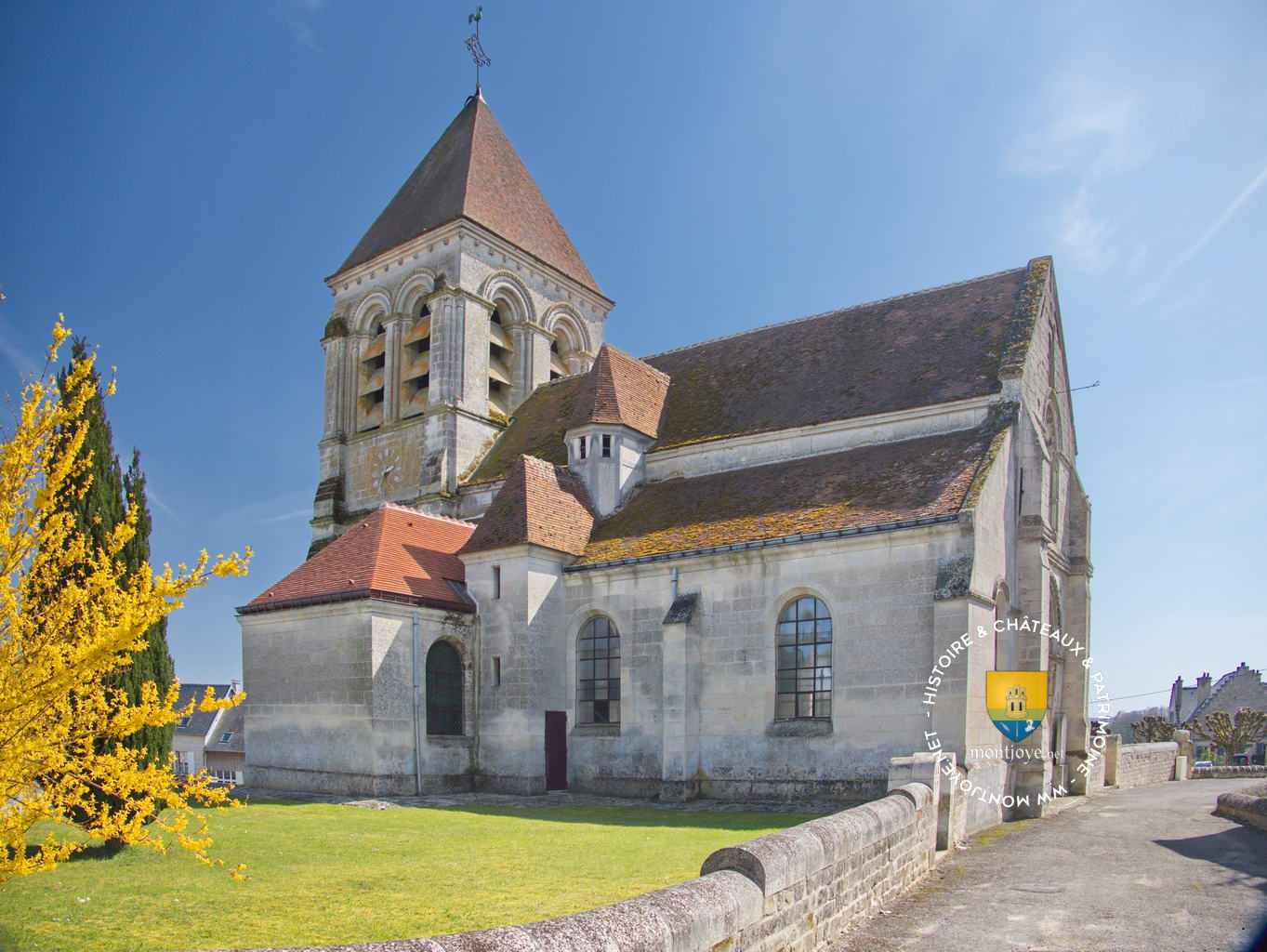 église Saint-Quentin fut édifiée au XIIe siècle