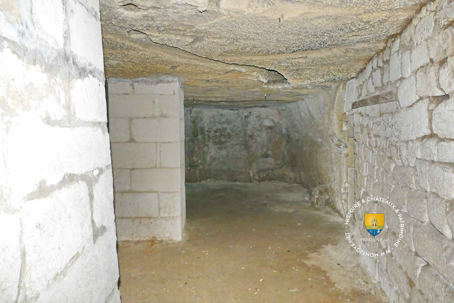 Les soldats se réfugiaient dans les carrières souterraines du château.