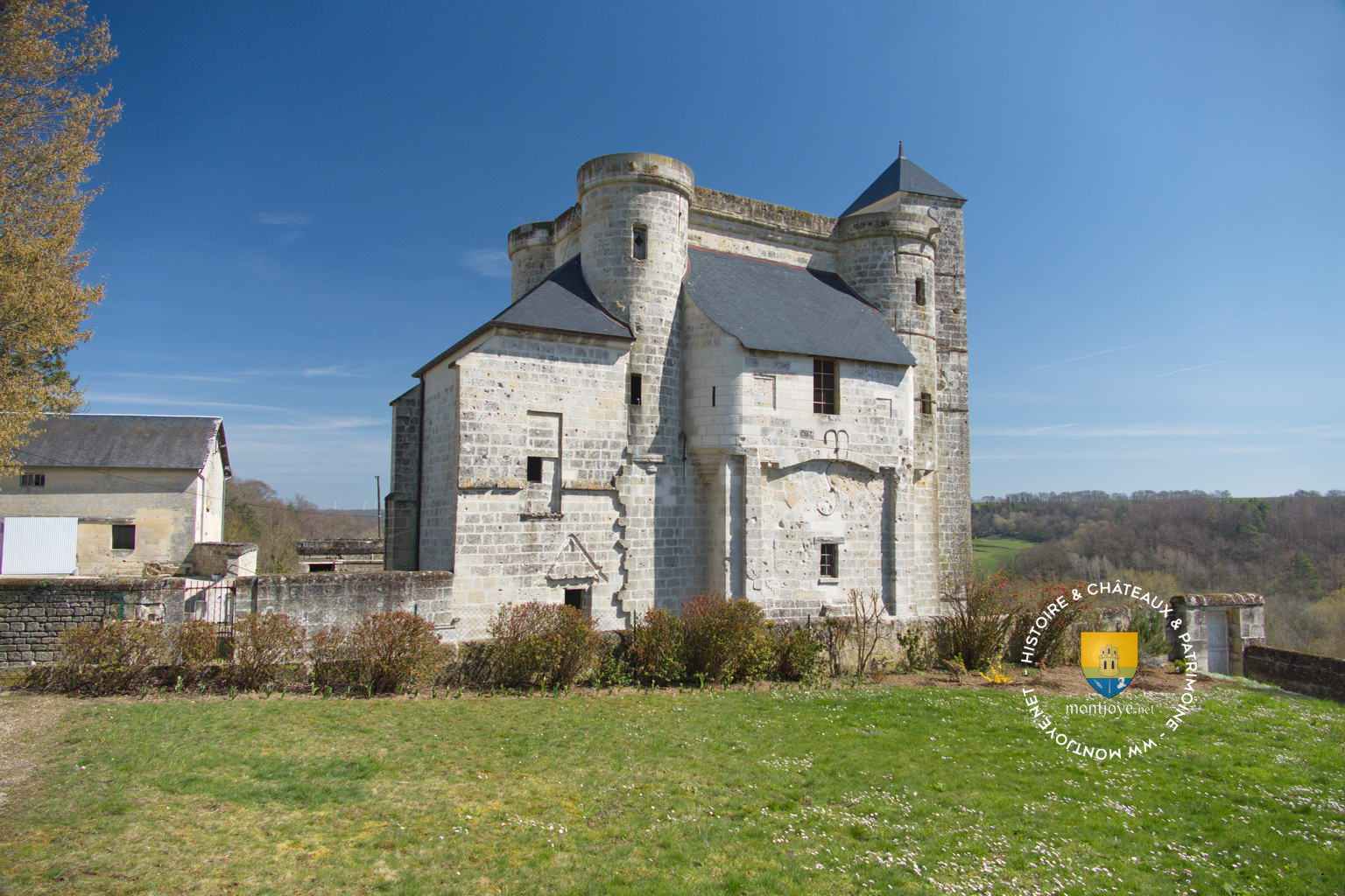 Château de Pernant