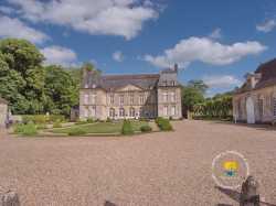Cour Interieure Chateau De Boury Cour Interieure Chateau De Boury